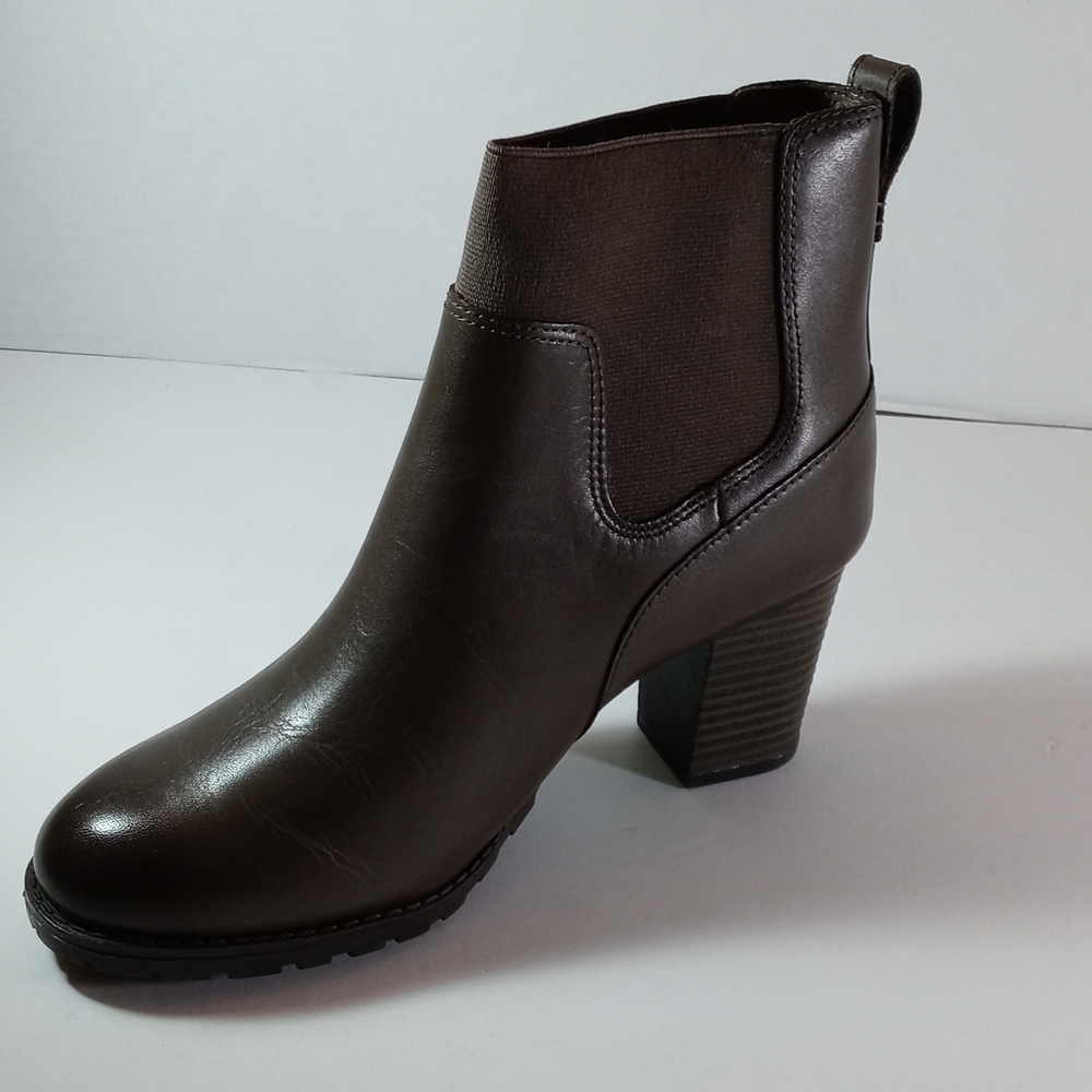 Boot - Picture 4 of 6